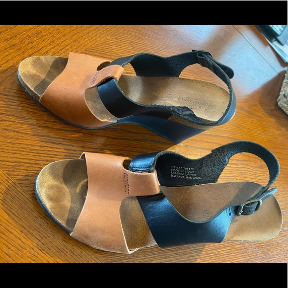 Pedro Iniesta black & brown leather wedge sandals. Used size 11, fits like a 10. - Picture 6 of 6